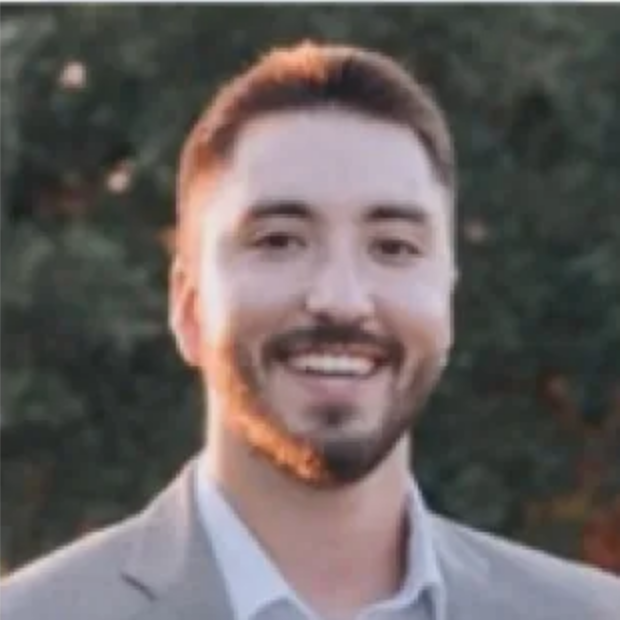 headshot of babson's systems engineer, craig
